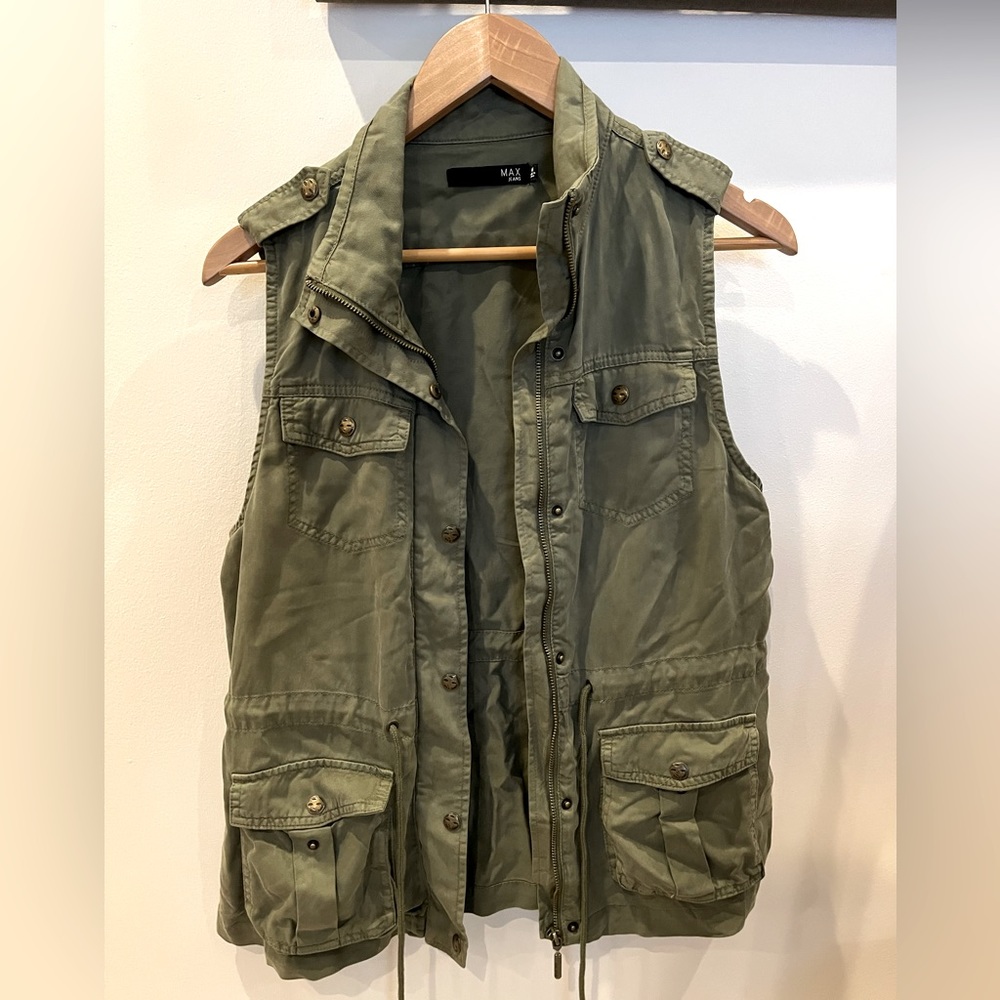 Army green vest